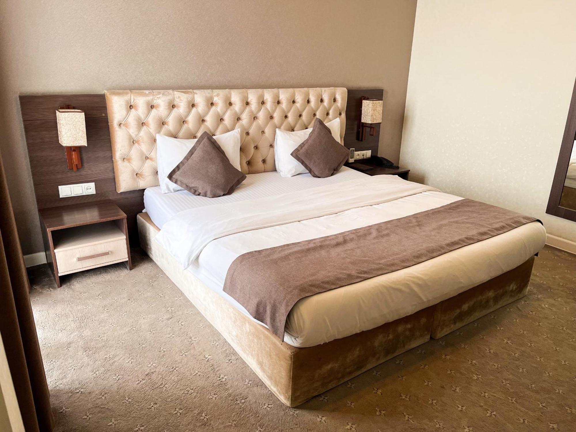 Hotel Fn Shymkent Luaran gambar