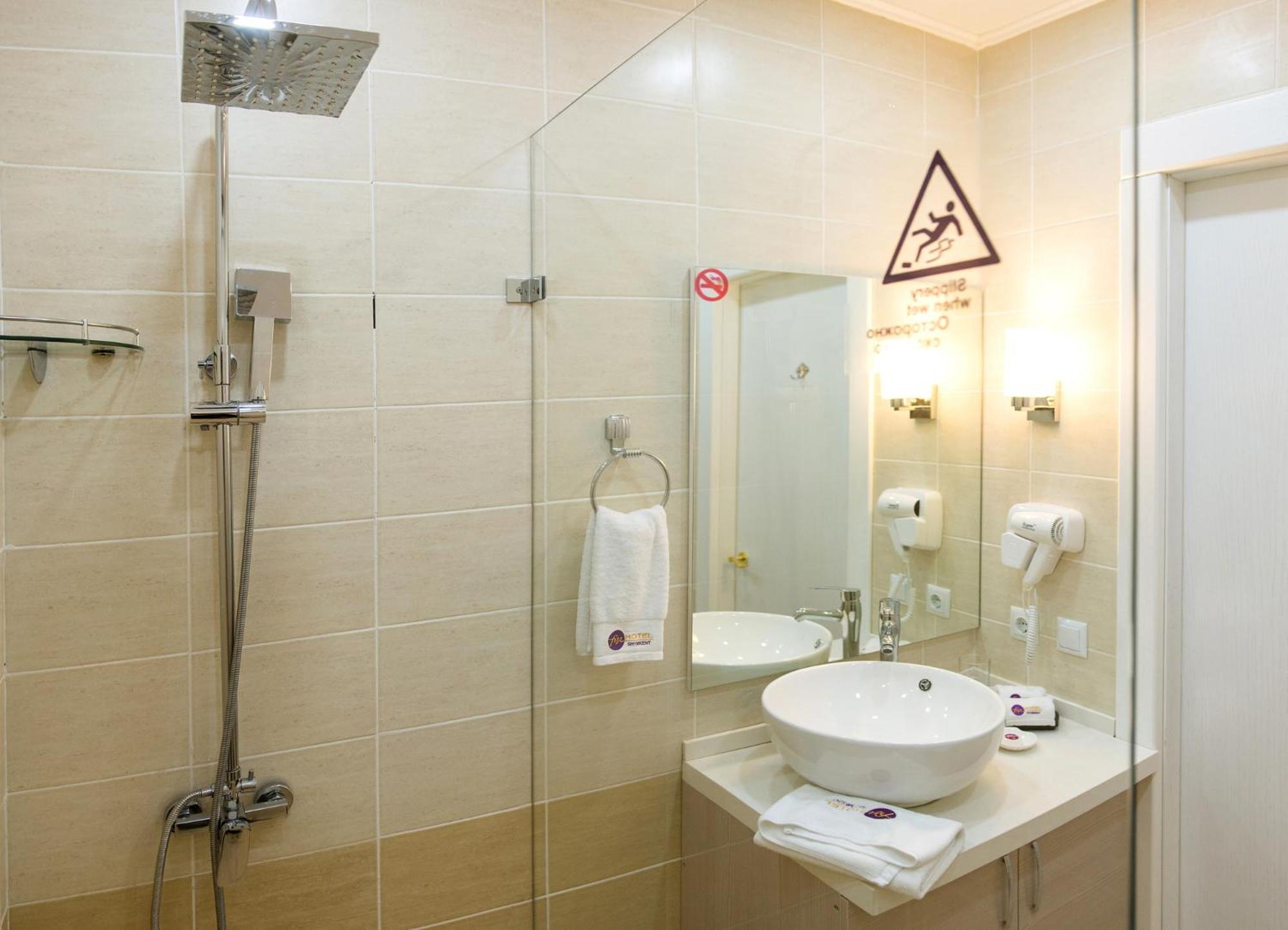 Hotel Fn Shymkent Luaran gambar