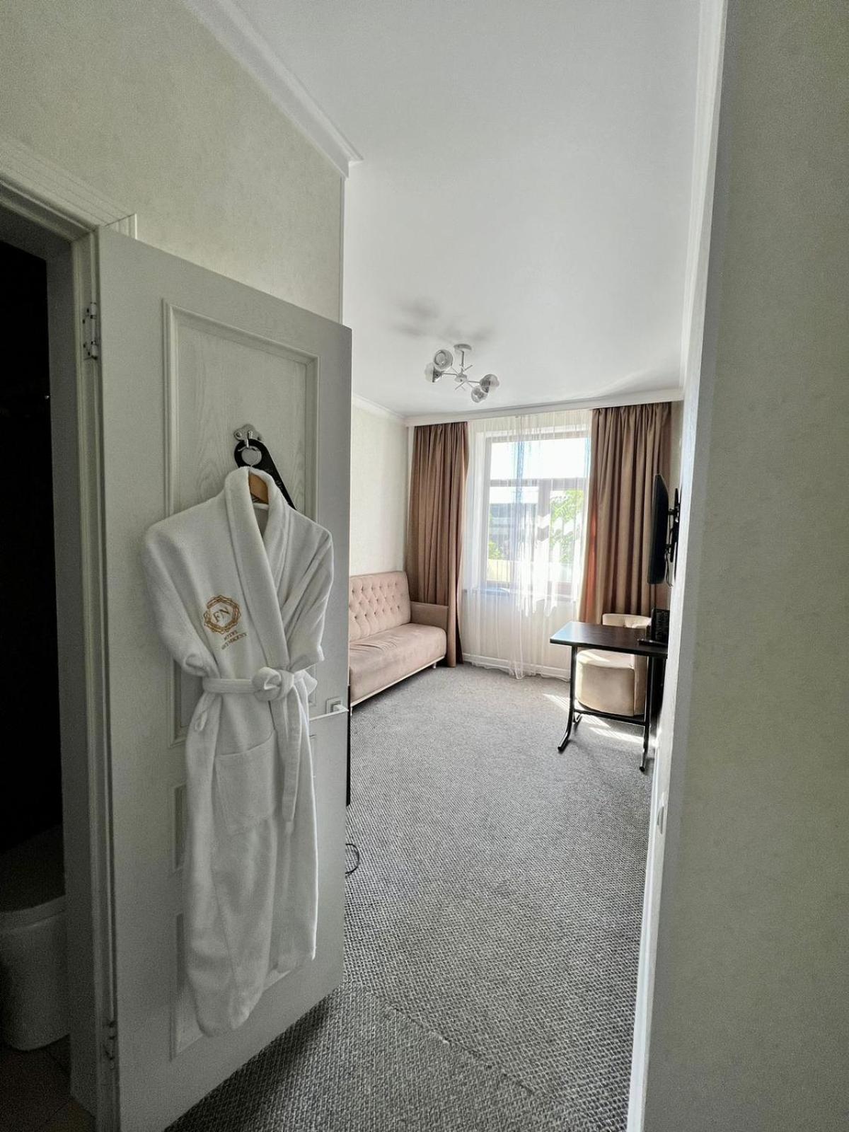 Hotel Fn Shymkent Luaran gambar